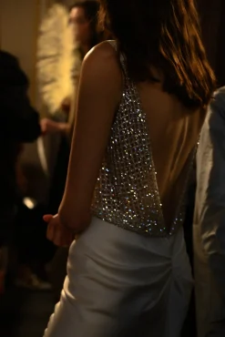 Elaris Dress In White-Silver