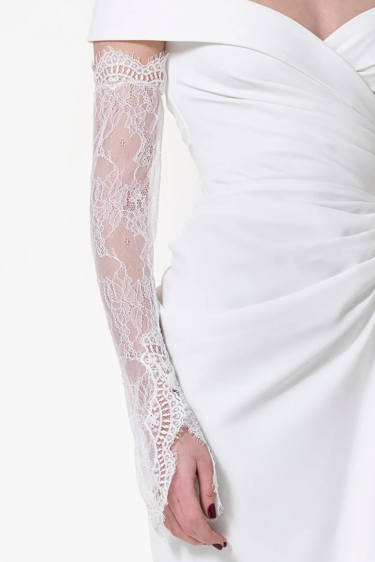 Embroidered Long Lace Gloves In Ivory