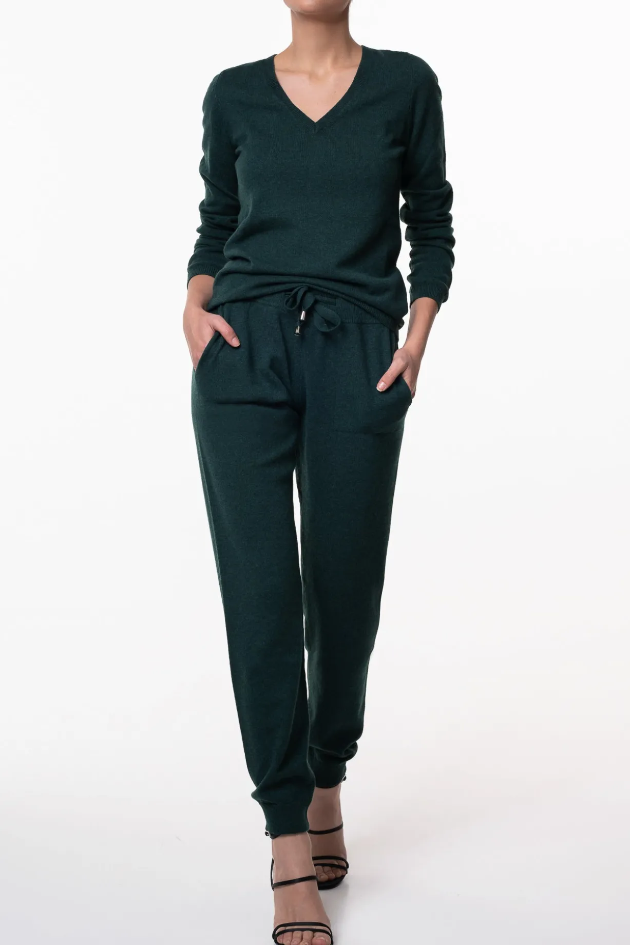 Evangeline V-Neck Cashmere Sweater