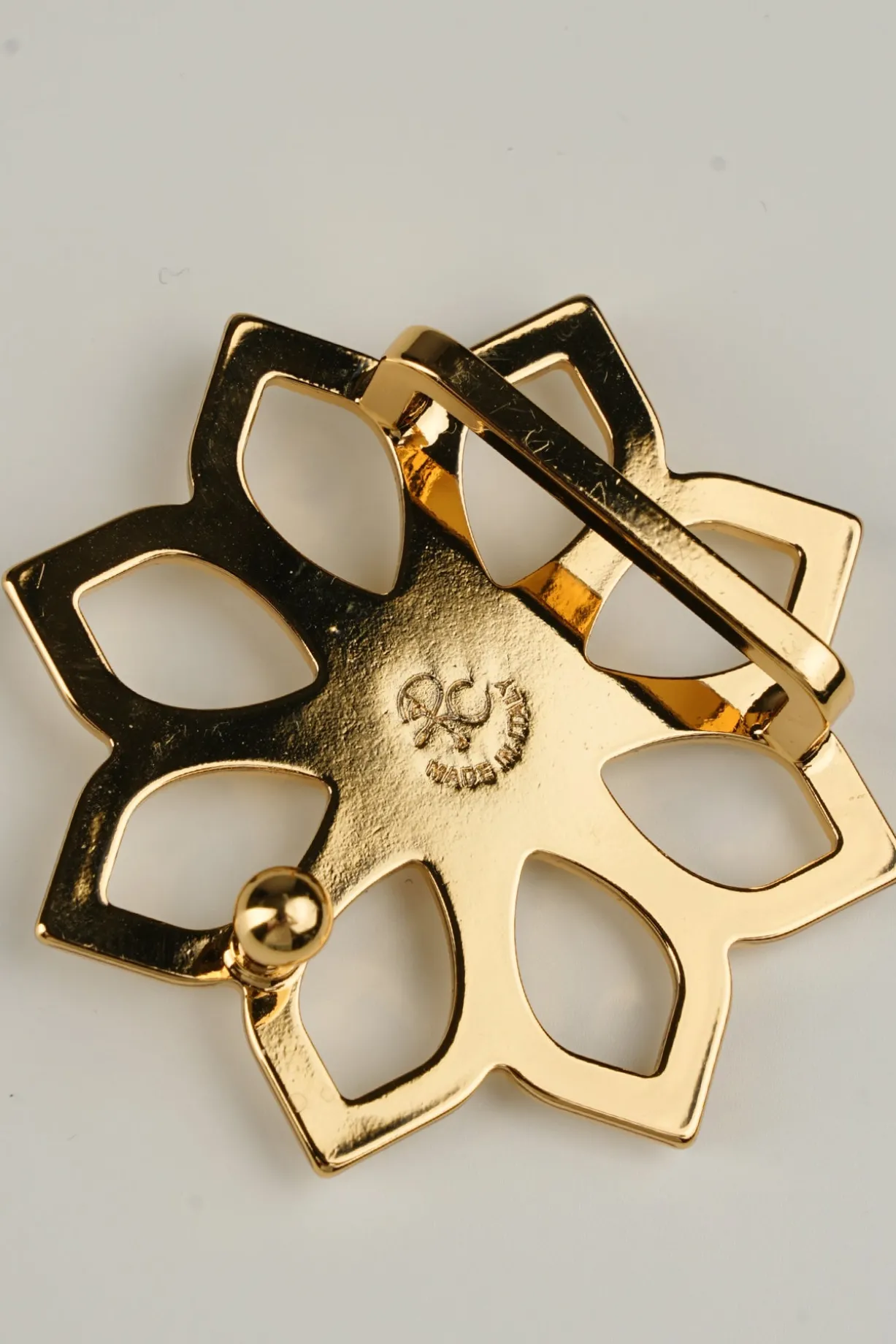 Lotus Leather Waist Belt In Gold With Gold Buckle