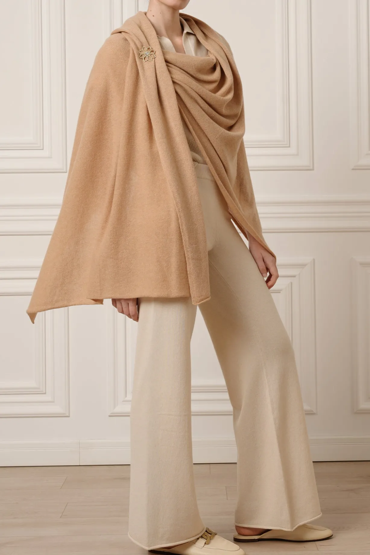 Lux Cashmere Scarf In Dune